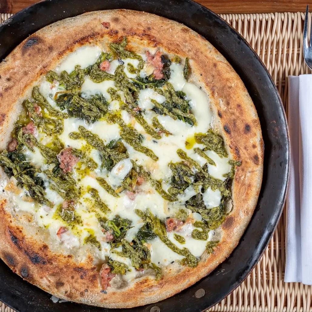 Pizza-in-ruoto-pizzeria-marrangià