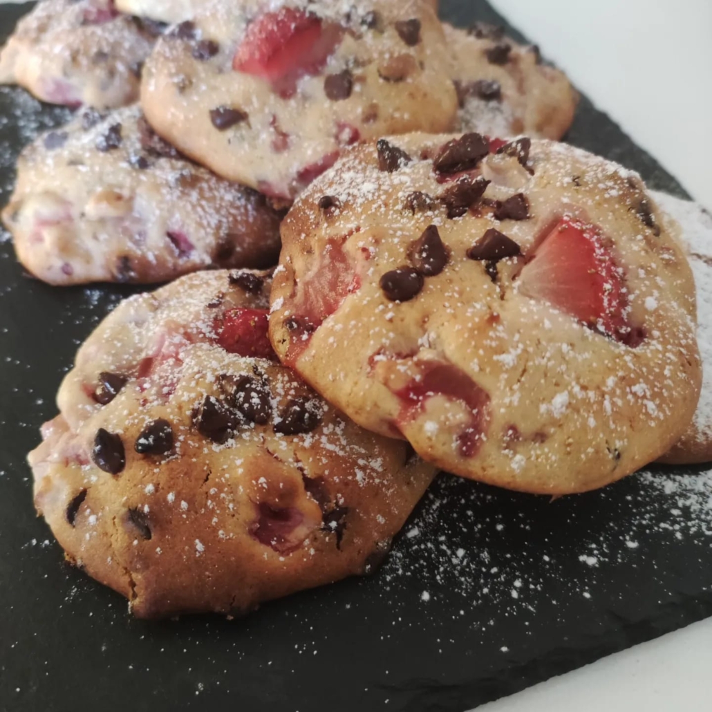-biscotti-fragole-e-cioccolato-