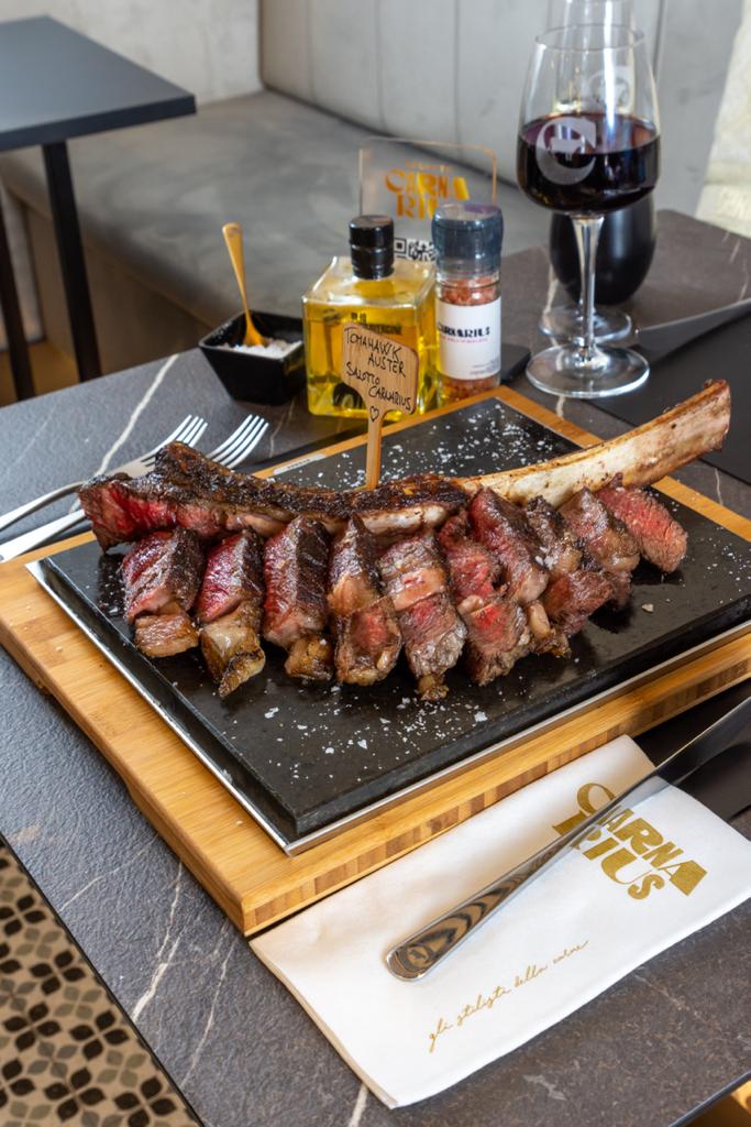 Ampia scelta di piatti di carne al Salotto Carnarius