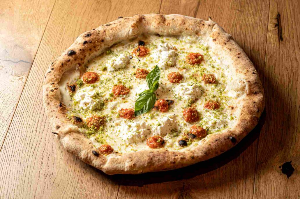 Una pizza gourmet con ingredienti genuini e stagionali quella di Giuseppe Vesi.