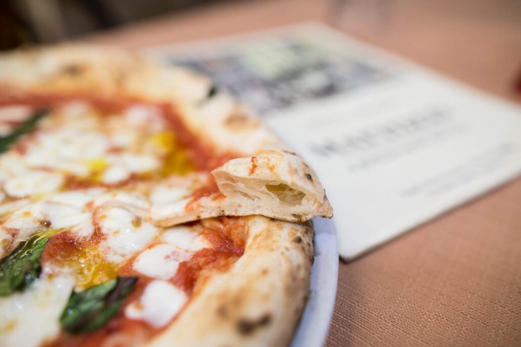 Il Ristorante Pizzeria Mattozzi non esclude le variazioni culinarie, purché non stravolgano il lato tradizionale napoletano.