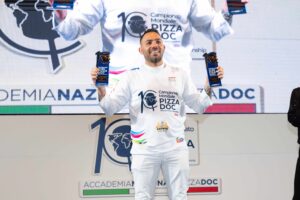 Daniele Gagliotta, campione del mondo Pizza Doc 2024, torna in Italia per l’edizione 2025 e annuncia la sua prima apertura a Città del Messico